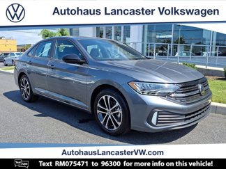 Used 2024 Volkswagen Jetta Sport image 1