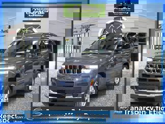 Used 2022 Jeep Grand Cherokee L Laredo w/ Luxury Tech Group I image 1