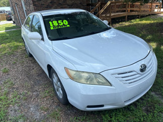 Used 2011 Toyota Camry LE image 1