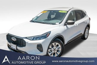 Used 2023 Ford Escape Active image 1