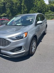Used 2023 Ford Edge SEL image 1