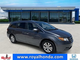 Used 2017 Honda Odyssey SE image 1