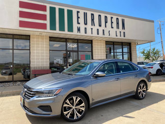 Used 2021 Volkswagen Passat 2.0T SE image 1