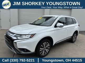 Used 2019 Mitsubishi Outlander SEL image 1
