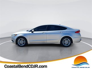 Used 2018 Ford Fusion SE w/ Fusion SE Technology Package image 1