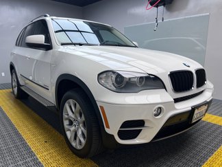 Used 2011 BMW X5 xDrive35i image 1