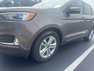 Used 2019 Ford Edge SEL image 1
