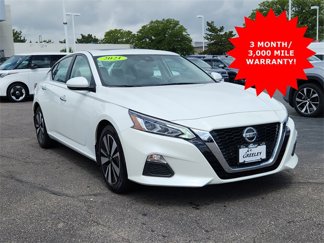 Used 2021 Nissan Altima 2.5 SV w/ SV Premium Package image 1