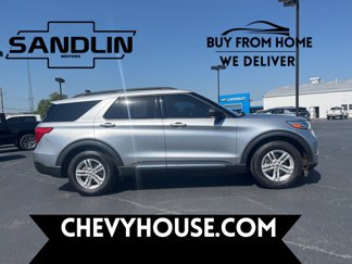 Used 2022 Ford Explorer XLT image 1