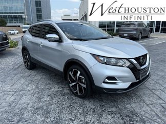 Used 2022 Nissan Rogue Sport SL image 1