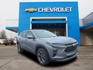 New 2025 Chevrolet Trax LT w/ Driver Confidence Package image 1