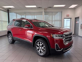 Used 2023 GMC Acadia SLT image 1