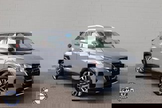 Used 2021 Nissan Kicks SV image 1