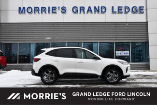 Used 2025 Ford Escape ST-Line w/ Tech Pack #1 image 1
