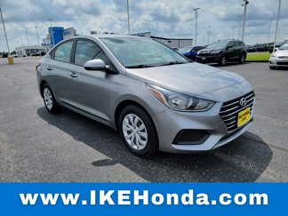 Used 2022 Hyundai Accent SE image 1