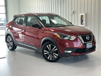 Used 2020 Nissan Kicks SR image 1