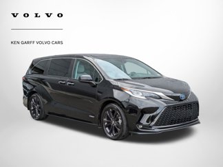 Used 2021 Toyota Sienna XSE image 1
