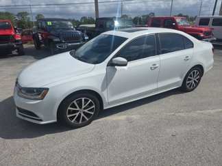 Used 2017 Volkswagen Jetta SE image 1