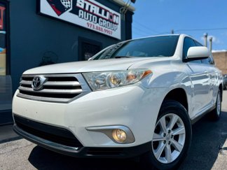Used 2012 Toyota Highlander SE image 1