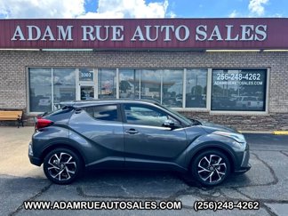 Used 2021 Toyota C-HR XLE image 1
