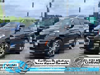 New 2025 Chrysler Pacifica Select image 1