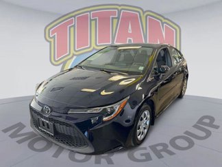 Certified 2022 Toyota Corolla LE image 1