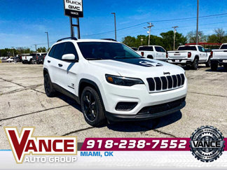 Used 2021 Jeep Cherokee Latitude image 1