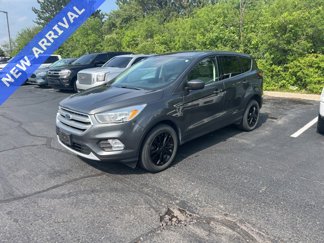 Used 2017 Ford Escape SE image 1