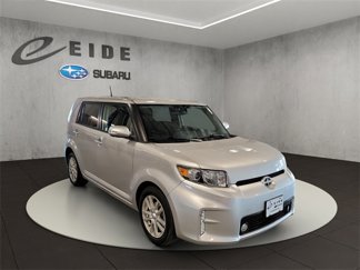 Used 2015 Scion xB image 1