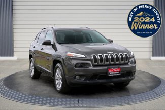 Used 2017 Jeep Cherokee Latitude image 1