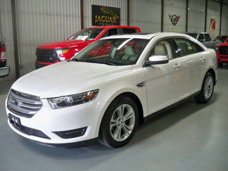 Used 2016 Ford Taurus SEL w/ Equipment Group 201A image 1
