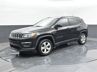 Used 2018 Jeep Compass Latitude image 1