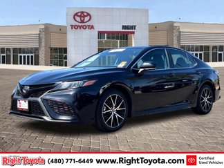Certified 2023 Toyota Camry SE image 1