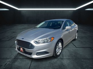 Used 2015 Ford Fusion SE image 1