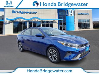 Used 2022 Kia Forte LXS image 1