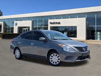 Used 2017 Nissan Versa SV image 1