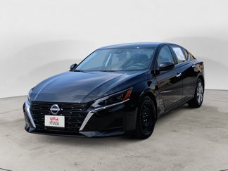 Used 2023 Nissan Altima 2.5 S image 1