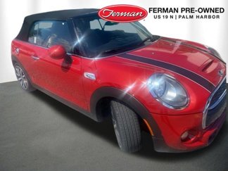 Used 2017 MINI Cooper S image 1
