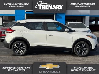 Used 2020 Nissan Kicks SV image 1