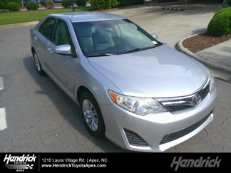 Used 2012 Toyota Camry LE image 1