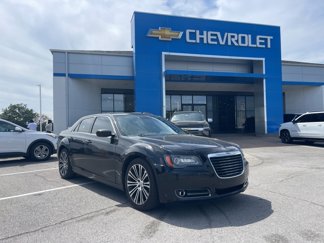 Used 2013 Chrysler 300 S image 1