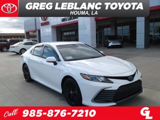 Used 2022 Toyota Camry LE image 1