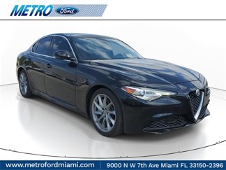 Used 2018 Alfa Romeo Giulia image 1