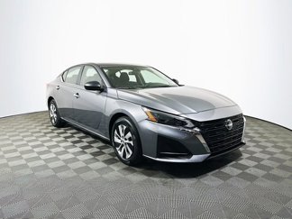 Used 2024 Nissan Altima 2.5 S image 1
