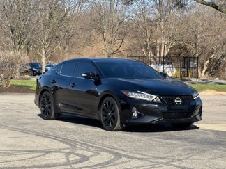 Used 2023 Nissan Maxima SR w/ Sport Mat Group image 1
