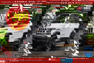 Used 2019 Jeep Cherokee Trailhawk image 1