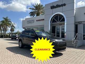 Used 2022 Jeep Cherokee Latitude Lux image 1