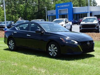Used 2023 Nissan Altima 2.5 S image 1