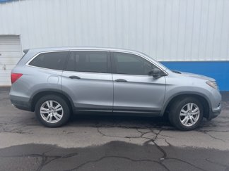 Used 2018 Honda Pilot LX image 1