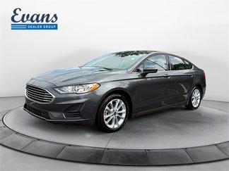 Used 2020 Ford Fusion SE image 1